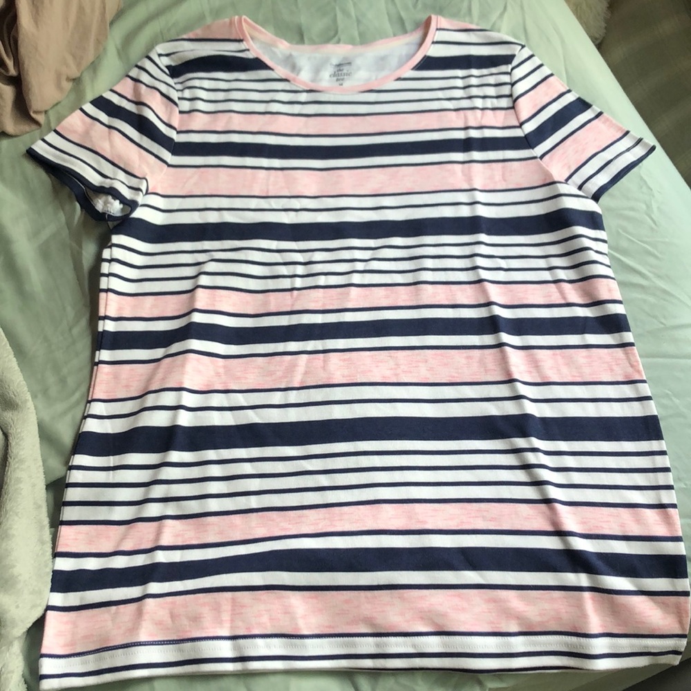 Croft and Barrow tee shirt